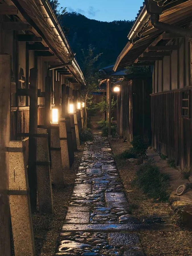 NAE 美濃(旧 NIPPONIA 美濃商家町):NIPPONIA美濃の通路