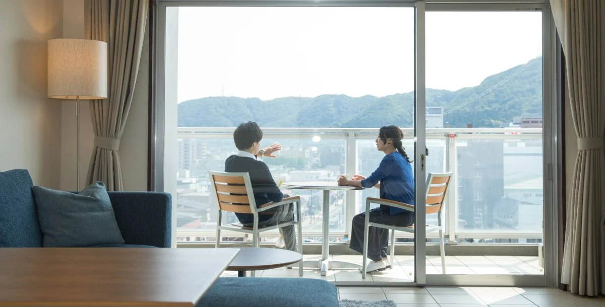 函館 男爵倶楽部ホテル&リゾーツ:「D-ルーム」。もっと自由に、もっと自分らしく。魅惑の食を味わう時間も、共に語らう時間もきっと増える。そんなお部屋です。