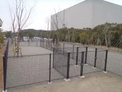 夏島都市緑地ドッグラン広場:ドッグラン広場正面