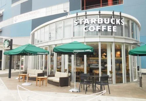 スターバックス コーヒー シーサイドデッキ店:公式サイト掲載写真