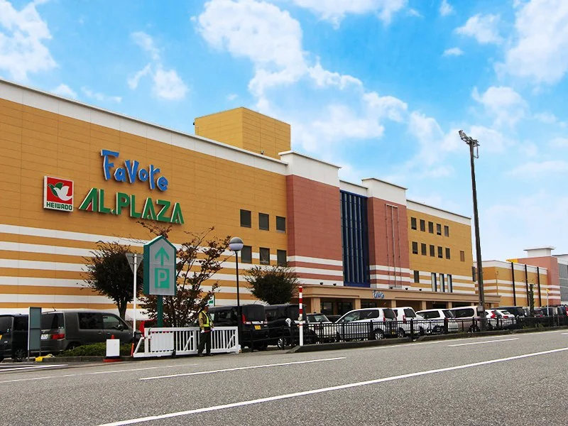 ワンラブ 富山ファボーレ店：富山ファボーレ店